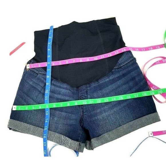 Isabel maternity shorts size 4 - Picture 8 of 8